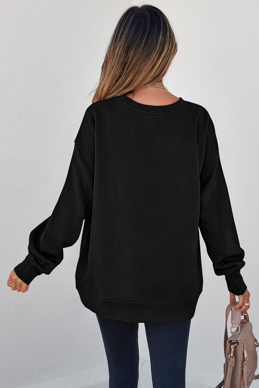 Textured Drop Shoulder Pullover Sweatshirt — Black & White