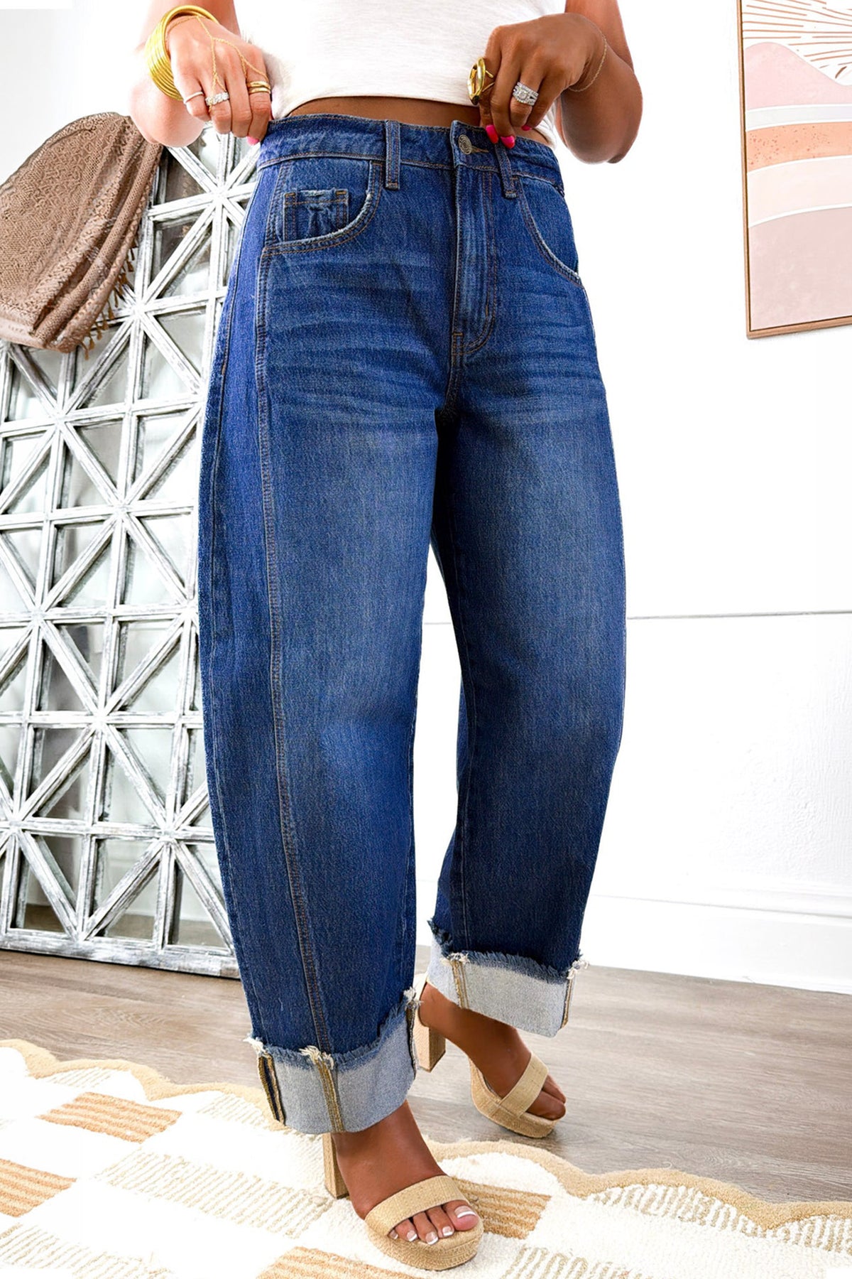 Relaxed Raw-Hem Ankle Jeans