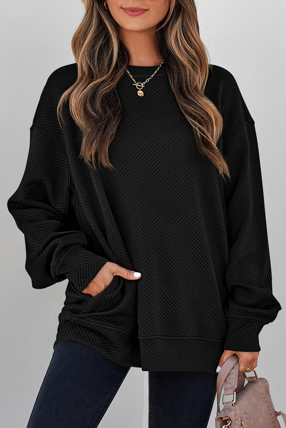 Textured Drop Shoulder Pullover Sweatshirt — Black & White