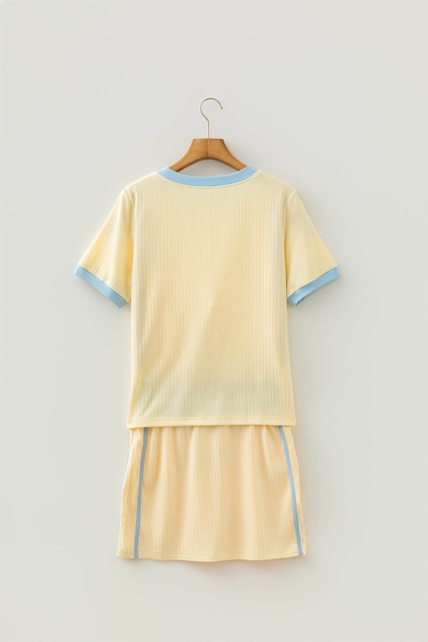 Ribbed Knit Color Block Trim Tee & Drawstring Skirt Set