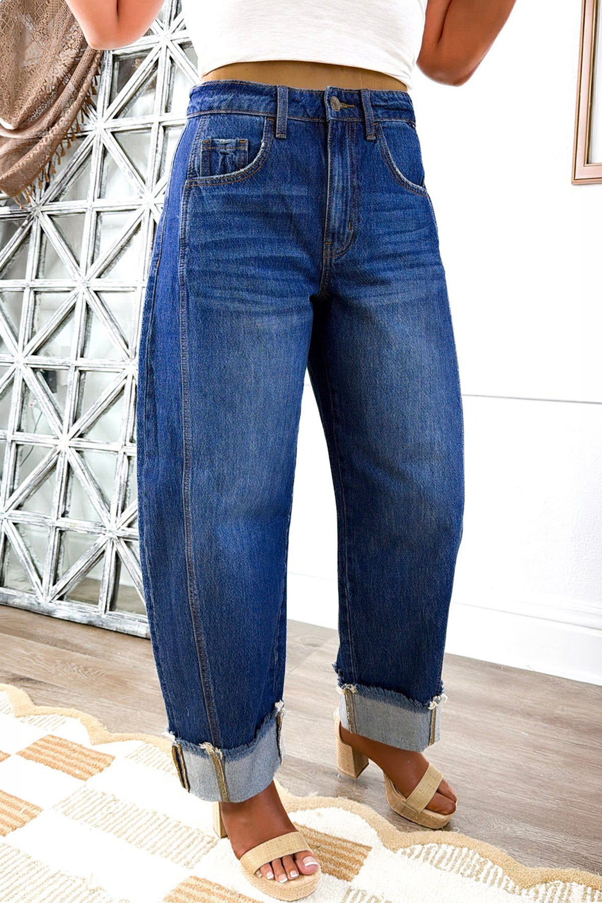 Relaxed Raw-Hem Ankle Jeans
