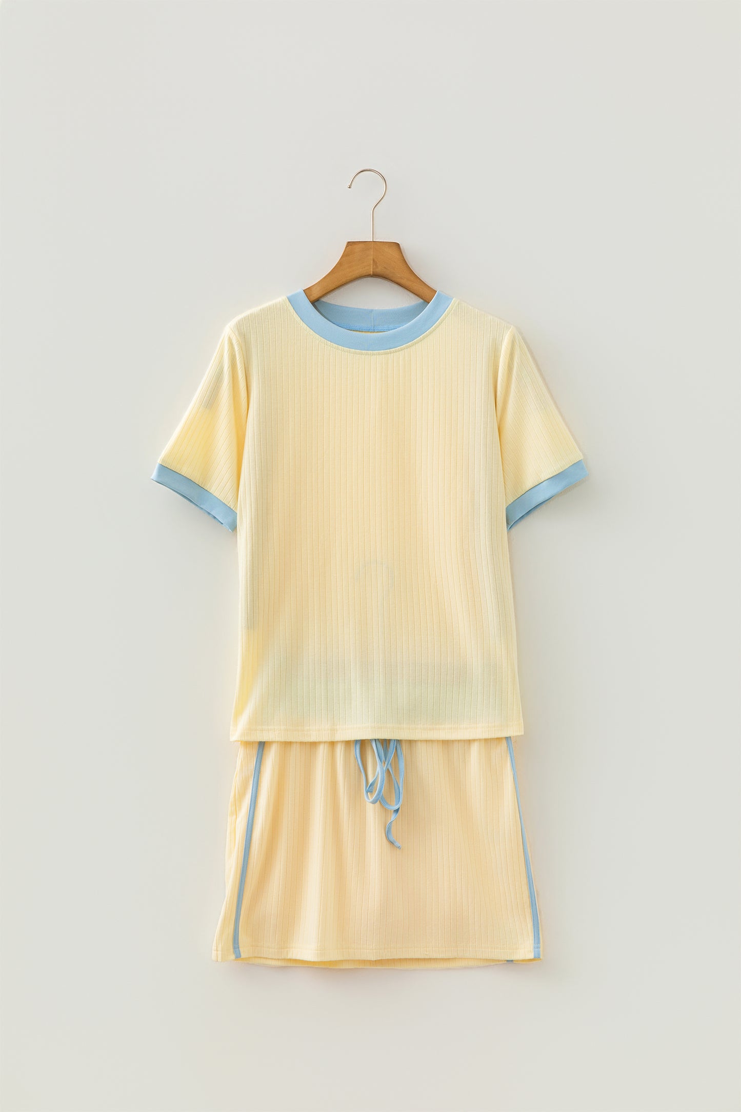 Ribbed Knit Color Block Trim Tee & Drawstring Skirt Set